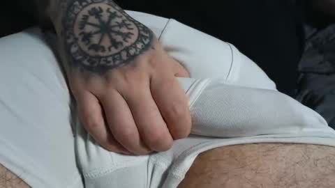 falcon120 online show from April 2026 04:44:02 PM