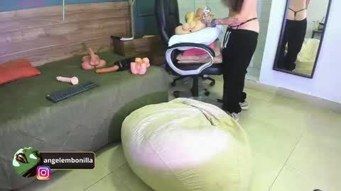 Megan    630  1330 -5 online show from March 2026 12:53:01 PM