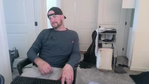 Daddy online show from November 2025 10:19:02 PM