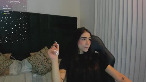 Snapshot of faloonroussel chatting on November 2025 06:52:02 PM Faloon online show from November 2025 06:52:02 PM