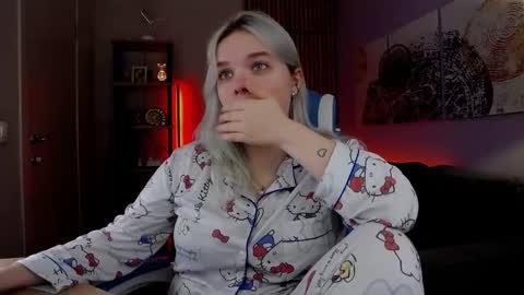 Bella online show from November 2025 11:07:01 AM