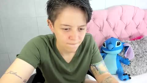 Snapshot of fanny_18 chatting on October 2025 01:51:02 AM FANNY online show from October 2025 01:51:02 AM