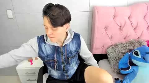 Snapshot of fanny_18 chatting on November 2025 03:50:01 AM FANNY online show from November 2025 03:50:01 AM