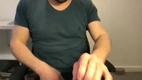 Snapshot of fantacyland chatting on January 2025 03:34:02 PM Alex online show from January 2025 03:34:02 PM