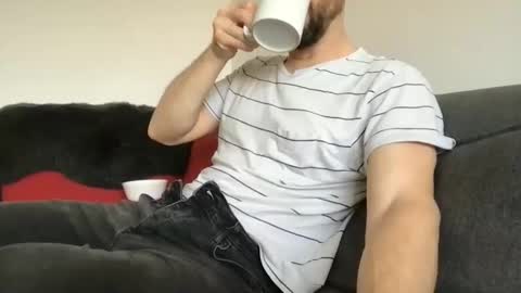 Snapshot of fantacyland chatting on November 2025 12:06:01 PM Alex online show from November 2025 12:06:01 PM