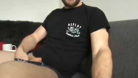 Snapshot of fantacyland chatting on November 2025 12:37:02 PM Alex online show from November 2025 12:37:02 PM