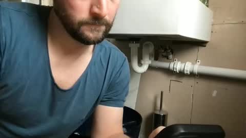 Snapshot of fantacyland chatting on December 2025 10:24:02 AM Alex online show from December 2025 10:24:02 AM