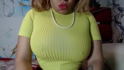 Snapshot of fantastic961397 chatting on November 2025 09:03:02 PM fantastic961397 online show from November 2025 09:03:02 PM