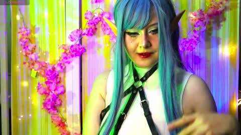 Fairy online show from November 2025 10:32:01 PM