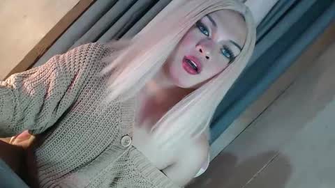 Snapshot of fantasticcock69_daniella chatting on February 2026 02:13:02 AM DANIELLA - DONT FORGET TO GIVE ME A THUMBSU UP online show from February 2026 02:13:02 AM