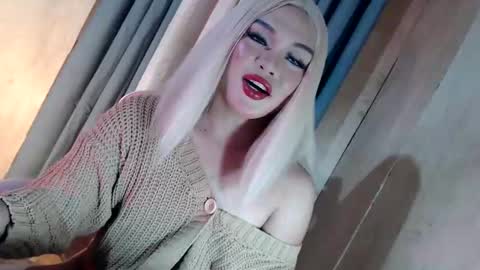 DANIELLA - DONT FORGET TO GIVE ME A THUMBSU UP online show from May 2026 10:37:01 PM