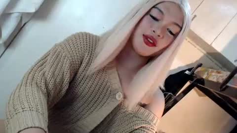 DANIELLA - DONT FORGET TO GIVE ME A THUMBSU UP online show from August 2026 11:41:02 AM