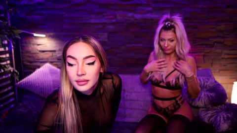 Snapshot of fantasystudiox chatting on October 2025 10:59:02 PM Carmina online show from October 2025 10:59:02 PM