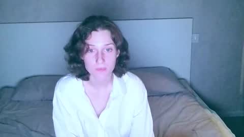 Snapshot of fapputa chatting on October 2025 12:00:01 AM Kira online show from October 2025 12:00:01 AM