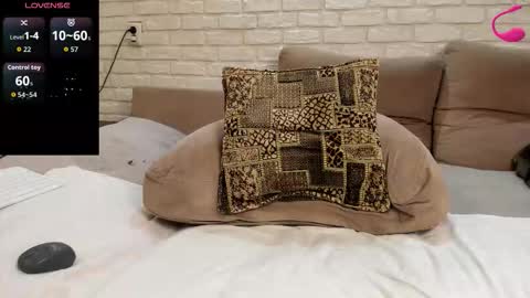 farah online show from November 2025 03:23:02 PM