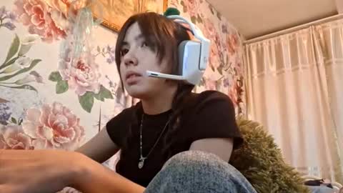 Snapshot of farahdinco chatting on January 2026 07:45:02 AM Alex online show from January 2026 07:45:02 AM