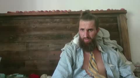 Snapshot of farmerboyart chatting on May 2026 10:03:01 PM farmerboyart online show from May 2026 10:03:01 PM