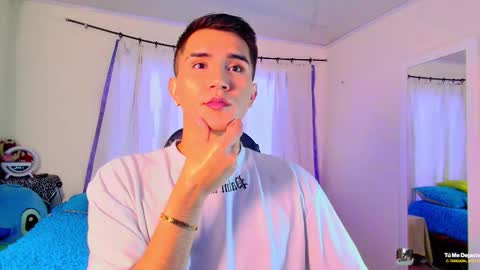 Johan online show from December 2025 07:45:02 PM