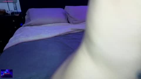 Nat online show from October 2025 05:21:02 PM