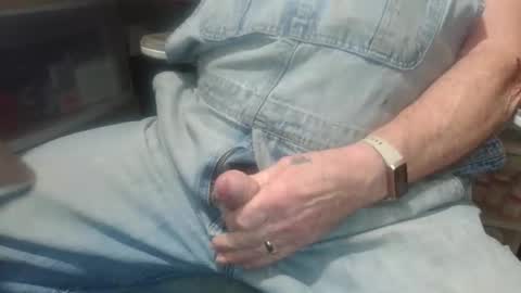 Fred. online show from April 2026 10:04:02 PM