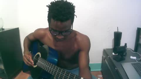 Snapshot of fathabackwoods chatting on December 2024 04:29:02 AM Grape online show from December 2024 04:29:02 AM