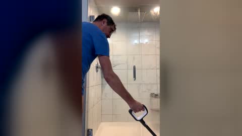 fatnine32 online show from April 2026 02:58:02 PM