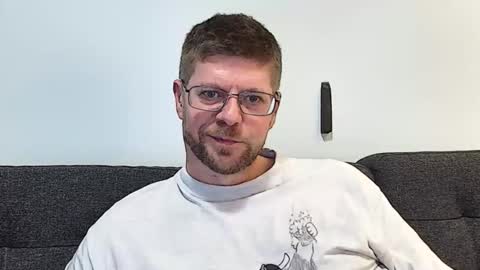 Snapshot of fattenmenow chatting on December 2025 08:05:02 PM fattenmenow online show from December 2025 08:05:02 PM