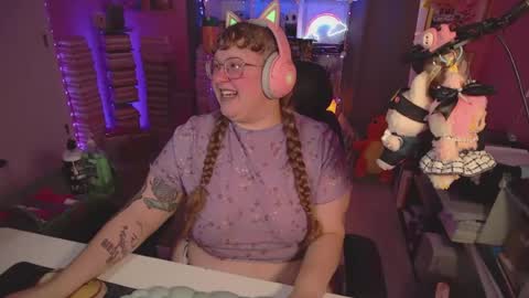 Snapshot of fatveronica chatting on June 2026 07:07:01 PM FatVeronica online show from June 2026 07:07:01 PM