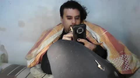 Snapshot of faux_feitico chatting on April 2026 12:05:02 AM Faux Feitico online show from April 2026 12:05:02 AM