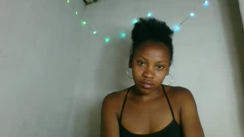 fayence09 online show from November 2025 10:12:01 PM