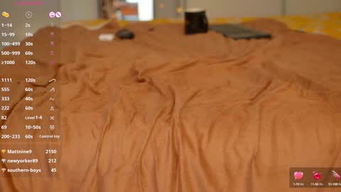 Snapshot of fazeyj chatting on December 2024 10:16:02 AM FazeyJ online show from December 2024 10:16:02 AM