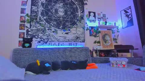 Diva online show from November 2025 02:22:01 AM