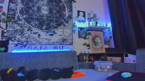 Diva online show from November 2025 02:12:02 AM