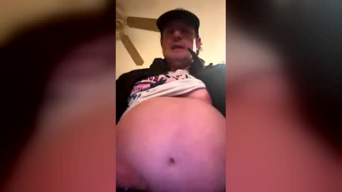 Snapshot of feedmyhugebelly chatting on March 2026 11:01:01 PM feedmyhugebelly online show from March 2026 11:01:01 PM