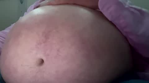 Snapshot of feedmyhugebelly chatting on July 2026 09:17:01 PM feedmyhugebelly online show from July 2026 09:17:01 PM