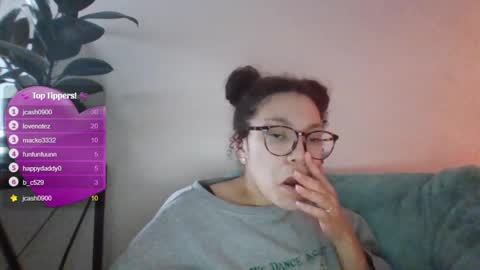 Snapshot of feetnymph chatting on January 2025 05:40:02 AM Soley online show from January 2025 05:40:02 AM