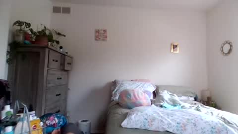 Snapshot of feetnymph chatting on June 2026 03:44:02 PM Soley online show from June 2026 03:44:02 PM