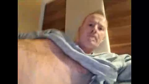 Max online show from November 2025 07:46:02 PM