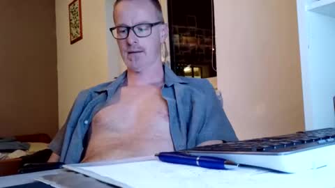 Max online show from November 2025 07:04:02 PM