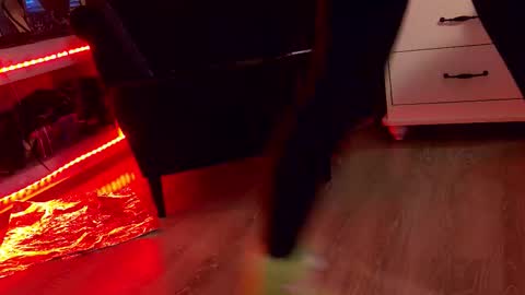 FeetVibe online show from November 2025 12:05:02 PM