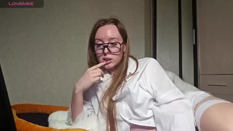 Felicia online show from May 2026 06:14:02 PM