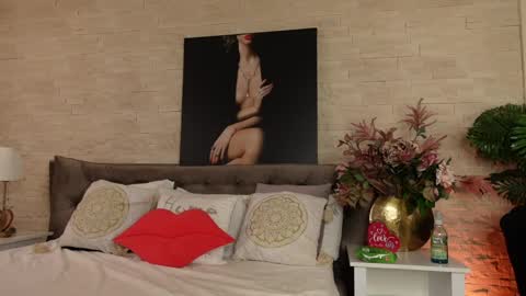 FeliciaKrige online show from April 2026 08:25:02 PM