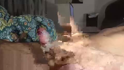 Filippo-69 online show from November 2025 03:05:01 AM