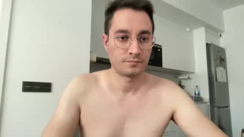 Snapshot of feline_shine chatting on January 2025 11:07:01 AM feline_shine online show from January 2025 11:07:01 AM