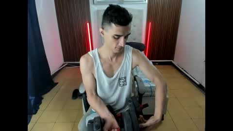 Snapshot of felipe_colinss chatting on May 2026 12:33:01 PM felipe colinss online show from May 2026 12:33:01 PM