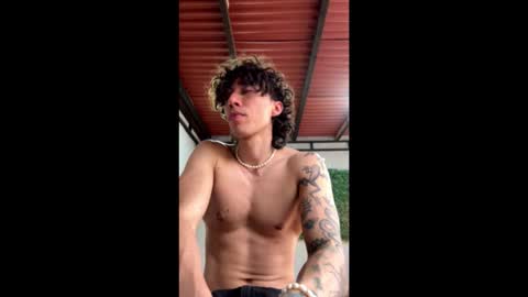 Felix  online show from December 2025 09:02:01 PM