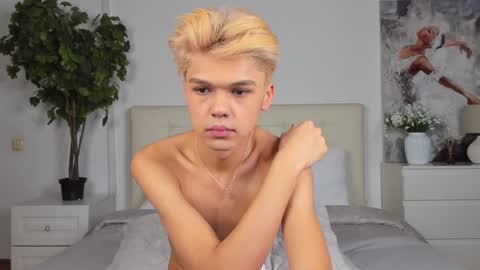 Felix online show from February 2025 09:57:01 PM