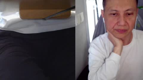 Snapshot of felixlau chatting on December 2024 02:20:02 AM felixlau online show from December 2024 02:20:02 AM