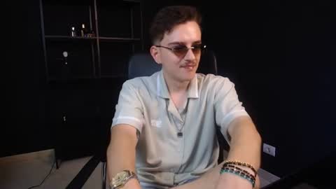 Snapshot of felixstark chatting on June 2026 05:56:02 AM FelixStark online show from June 2026 05:56:02 AM