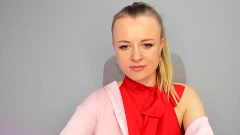 Snapshot of felorina chatting on April 2026 08:13:02 PM felorina online show from April 2026 08:13:02 PM